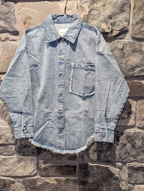 Celebrity Pink Denim Shacket Medium Wash Raw Hem Women's XS NEW W/ TAGS